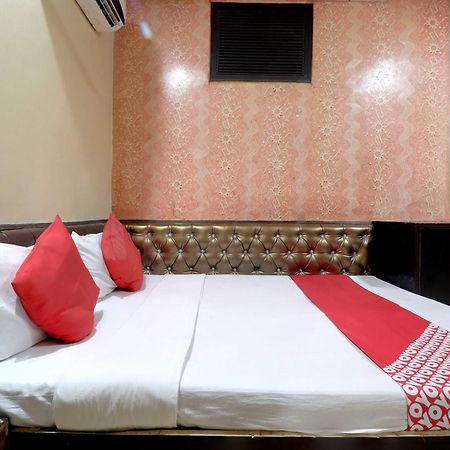 Oyo Flagship 81569 The Red Rose Inn New Delhi Exteriör bild
