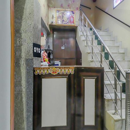 Oyo Flagship 81569 The Red Rose Inn New Delhi Exteriör bild